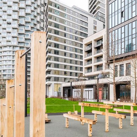 Elegant And Modern Apartments In Canary Wharf Right Next To Thames London Exterior foto
