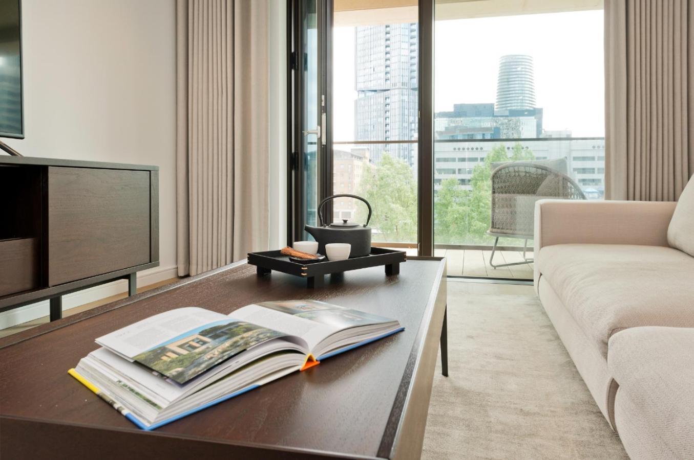 Elegant And Modern Apartments In Canary Wharf Right Next To Thames London Exterior foto