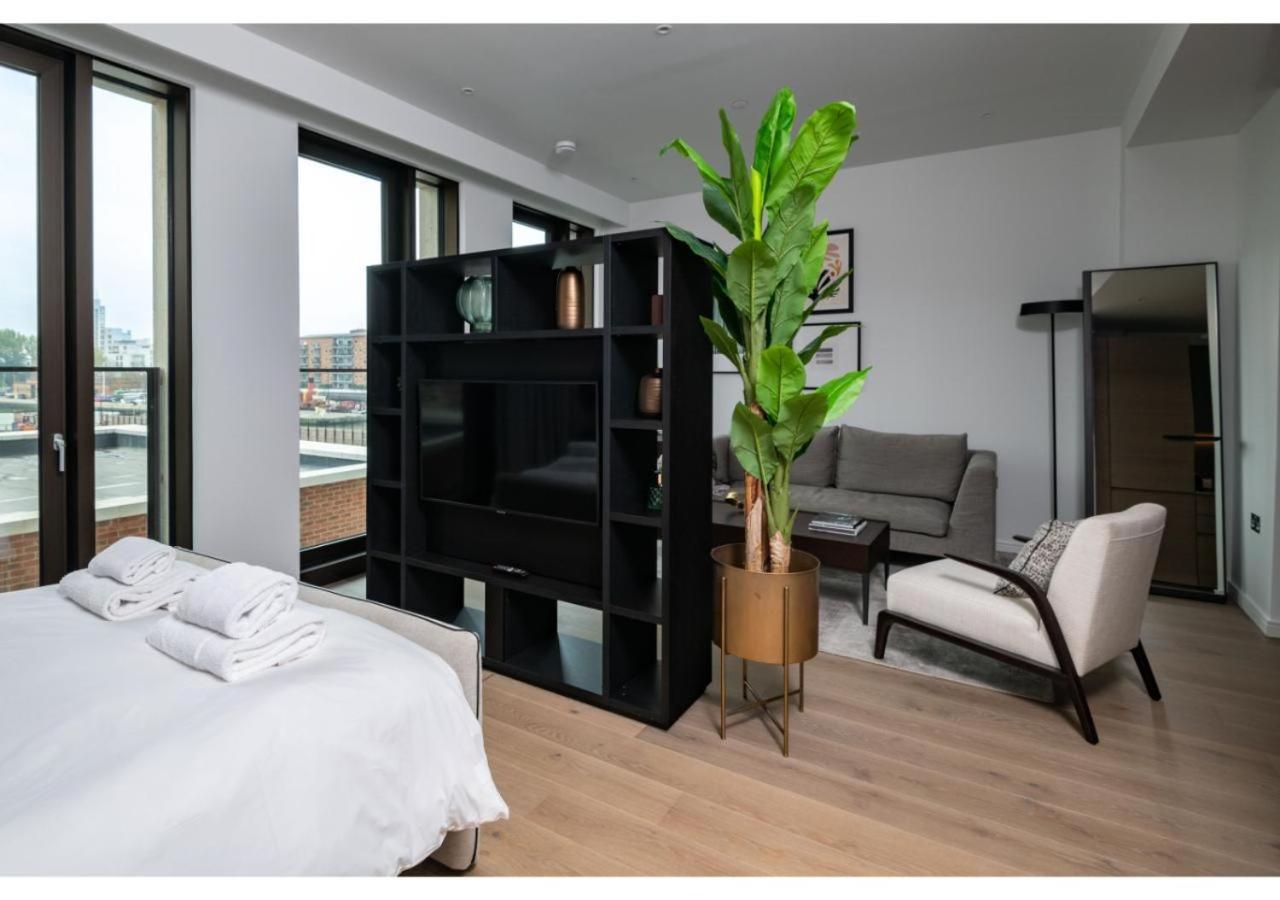 Elegant And Modern Apartments In Canary Wharf Right Next To Thames London Exterior foto